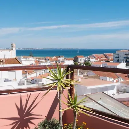 Casa Amendoeira - Fabulous Restored Townhouse In Old Town With Panoramic Roof Terrace Holiday home