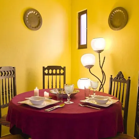 Holiday home Casa Amendoeira - Fabulous Restored Townhouse In Old Town With Panoramic Roof Terrace *